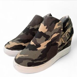 Camouflage Slip-On Wedge Sneakers Women’s 37 6.5 Buckle Streetwear Casual Heels